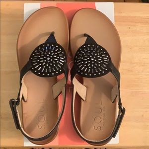 Black Naturalizer Sandals